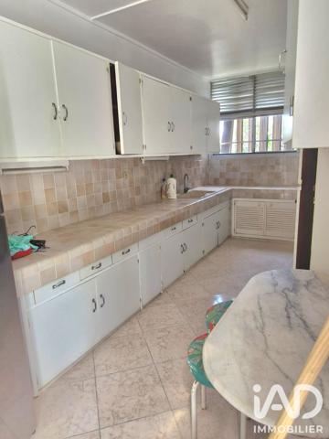Location maison 5 pièces 140 m² Les Abymes