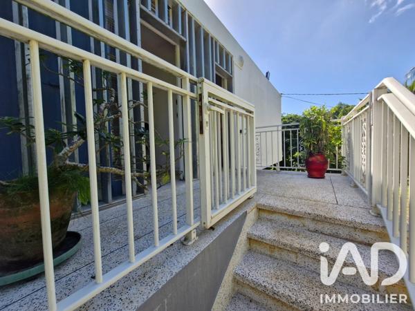Location maison 5 pièces 140 m² Les Abymes