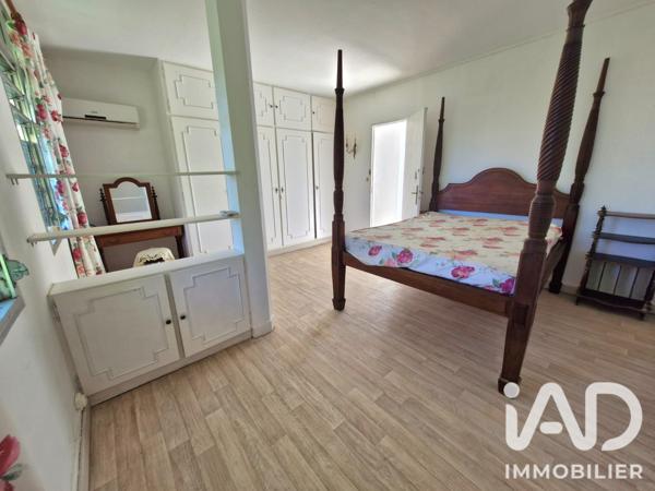Location maison 5 pièces 140 m² Les Abymes