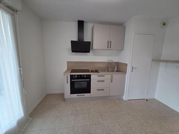 Appartement à louer à Neufchâtel-en-Bray en Seine-Maritime (76270), ref : APPT183   
Proximité centre