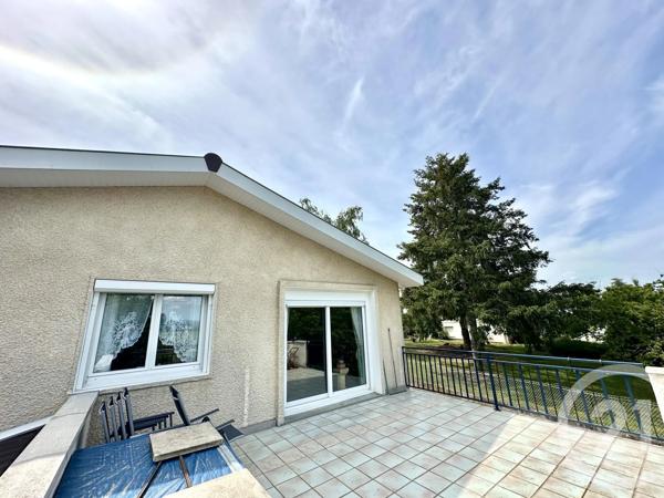 Maison à vendre  6 pièces - 140 m 2   COMMELLE VERNAY  - 42