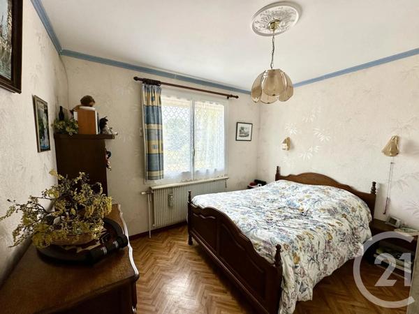 Maison à vendre  6 pièces - 140 m 2   COMMELLE VERNAY  - 42