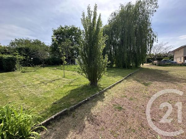 Maison à vendre  6 pièces - 140 m 2   COMMELLE VERNAY  - 42