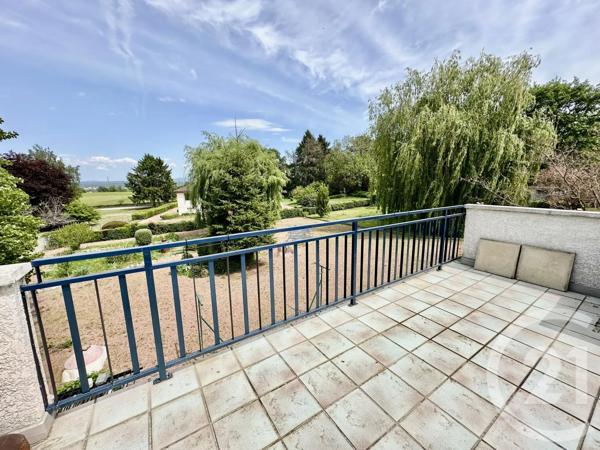 Maison à vendre  6 pièces - 140 m 2   COMMELLE VERNAY  - 42