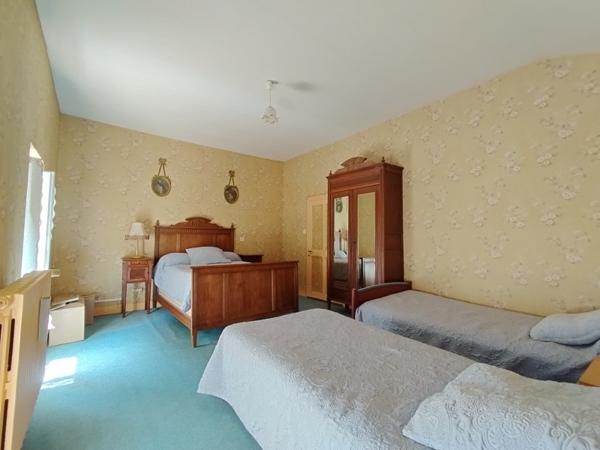 Maison à vendre |  Alloue |  5 pièces | 184,2 m²