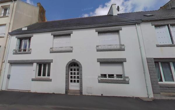 Maison familiale lumineuse avec vue sur le port