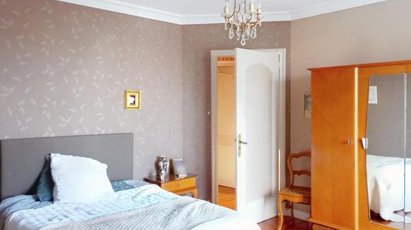 Maison familiale lumineuse avec vue sur le port