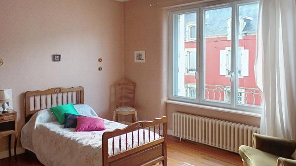 Maison familiale lumineuse avec vue sur le port