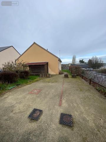 Maison à vendre à Le Grand-Lucé dans la Sarthe (72150), ref : 13816/1187 CENTRE BOURG