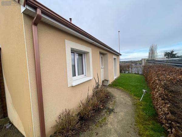 Maison à vendre à Le Grand-Lucé dans la Sarthe (72150), ref : 13816/1187 CENTRE BOURG