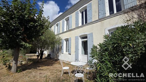 Maison de Maître avec Piscine & dépendances