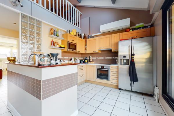 Appartement 5 pièces - 141 m² Bien prestige