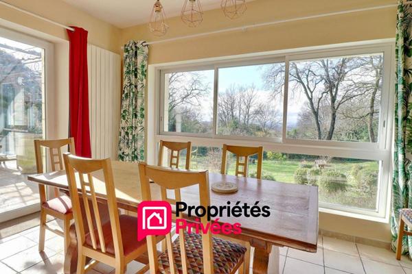 Bastide provençale en pierres, proche UZES