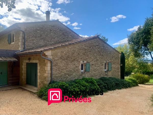 Bastide provençale en pierres, proche UZES