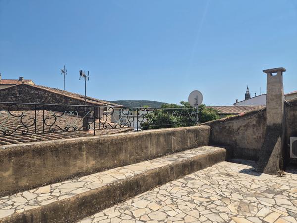 Maison Gigean 4 pièce(s) 88 m2 + local,de 70 m²