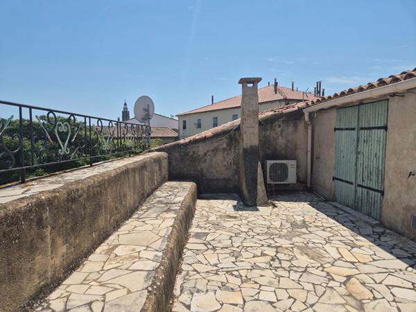 Maison Gigean 4 pièce(s) 88 m2 + local,de 70 m²