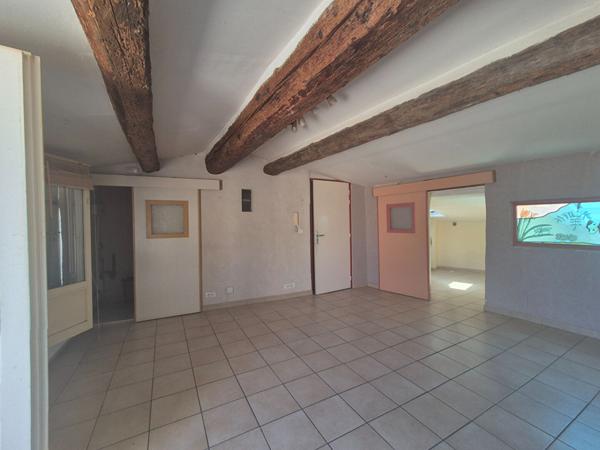 Maison Gigean 4 pièce(s) 88 m2 + local,de 70 m²