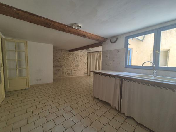 Maison Gigean 4 pièce(s) 88 m2 + local,de 70 m²