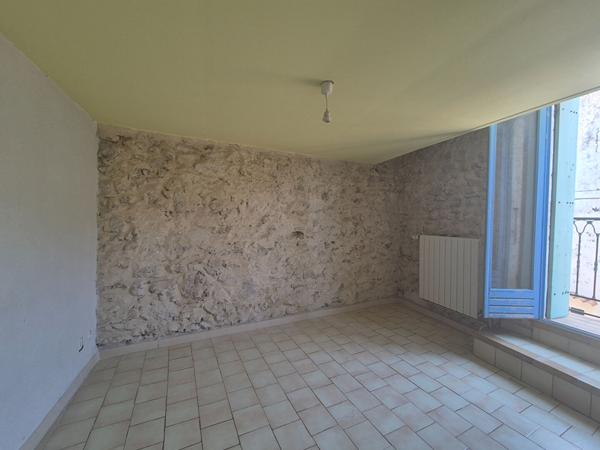 Maison Gigean 4 pièce(s) 88 m2 + local,de 70 m²