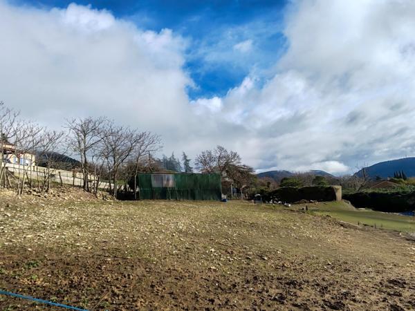 Magnifique terrain de 2761 m²