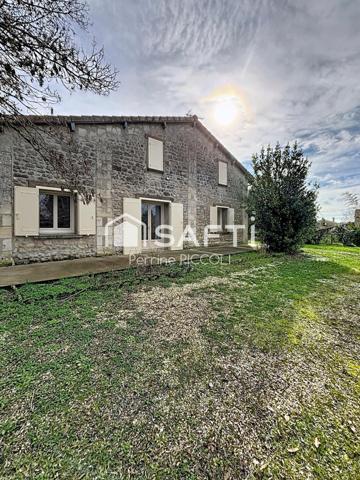 Maison en pierre à rénover avec terrasse couverte de 60m2 et terrain piscinable