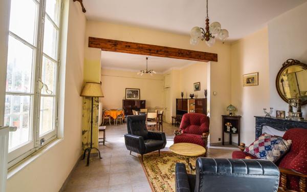 Maison à vendre    4 pièces •  Domazan