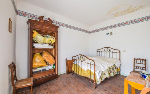 Maison à vendre    4 pièces •  Domazan