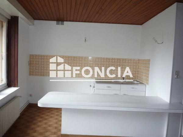 Location Studio 19.7 m² - 5 RUE DE FERE Chateau Thierry 02400