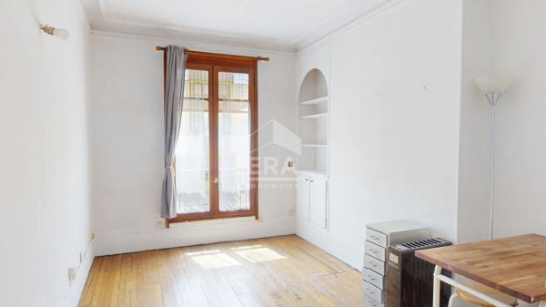 Appartement Paris 2 pièces d'environ 38 m2 A RENOVER