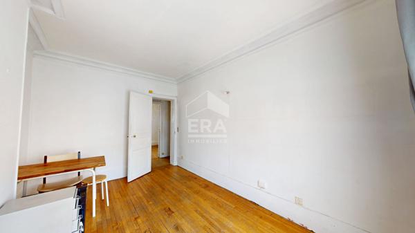 Appartement Paris 2 pièces d'environ 38 m2 A RENOVER