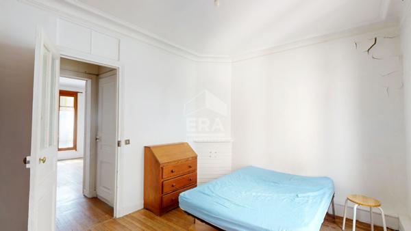 Appartement Paris 2 pièces d'environ 38 m2 A RENOVER