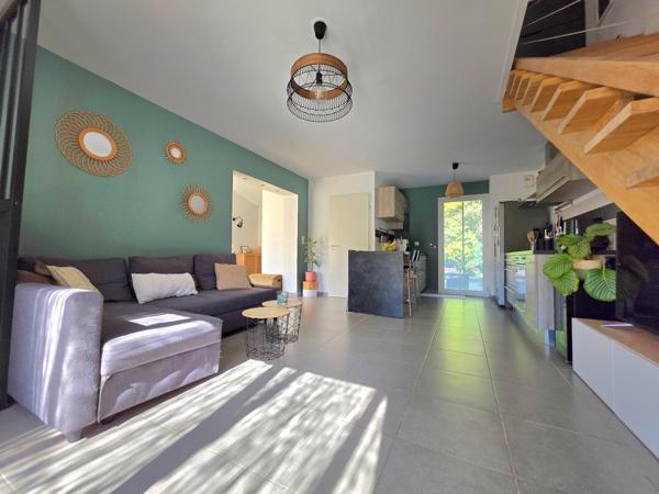 Maison moderne T3 de 70 m² avec jardin – 3 stationnements privés