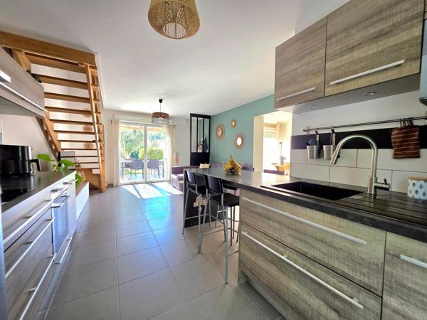 Maison moderne T3 de 70 m² avec jardin – 3 stationnements privés