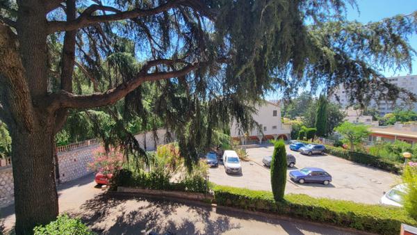 A vendre /Appartement Nice 06200/ 2 pièce(s)/PARKING en sus  /BAS LANTERNE