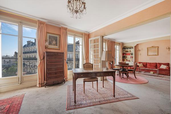 Appartement Paris 4 pièces 105.45 m² avec balcon filant - PARIS