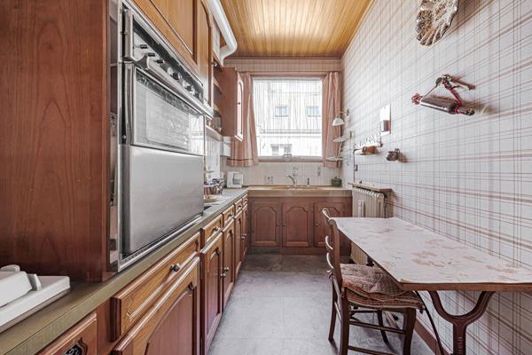 Appartement Paris 4 pièces 105.45 m² avec balcon filant - PARIS