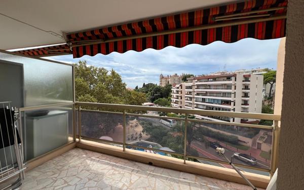 Appartement à vendre    2 pièces • 41,71 m2 Cannes