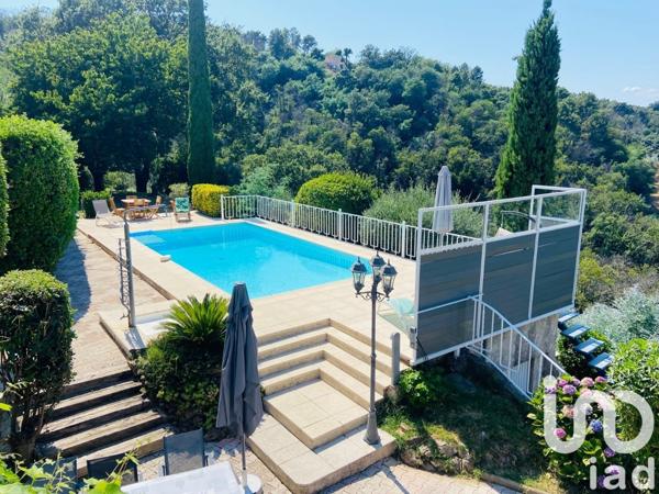 Maison à vendre 5 pièces 166 m² Mandelieu-la-Napoule