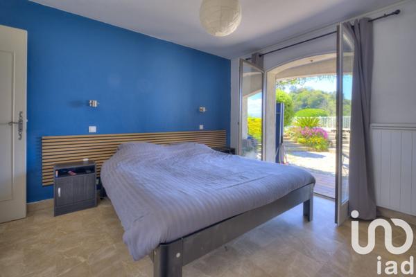 Maison à vendre 5 pièces 166 m² Mandelieu-la-Napoule