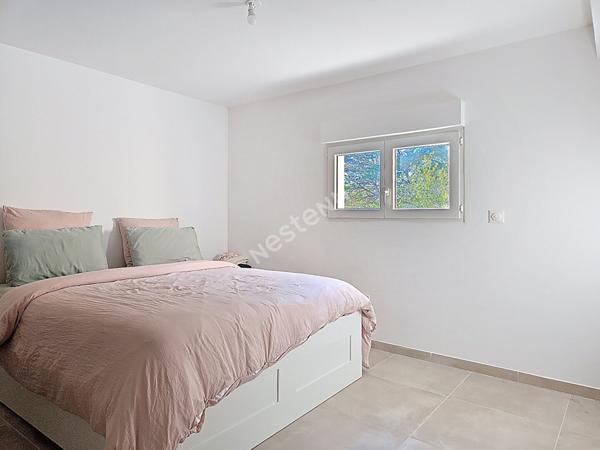 RARE ! APPARTEMENT AVEC PISCINE ET TERRAIN 440 m² SECTEUR CALME