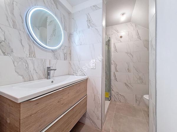 RARE ! APPARTEMENT AVEC PISCINE ET TERRAIN 440 m² SECTEUR CALME