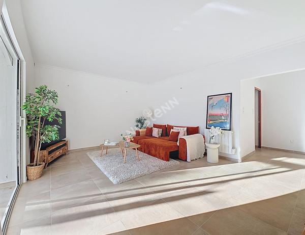 RARE ! APPARTEMENT AVEC PISCINE ET TERRAIN 440 m² SECTEUR CALME