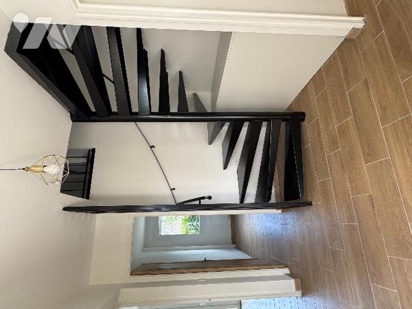 Pavillon de type 4 à vendre à Saint-Parres-aux--Tertres