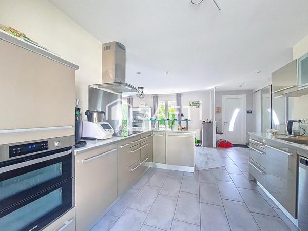 Maison - 6 pièces - 120 m²