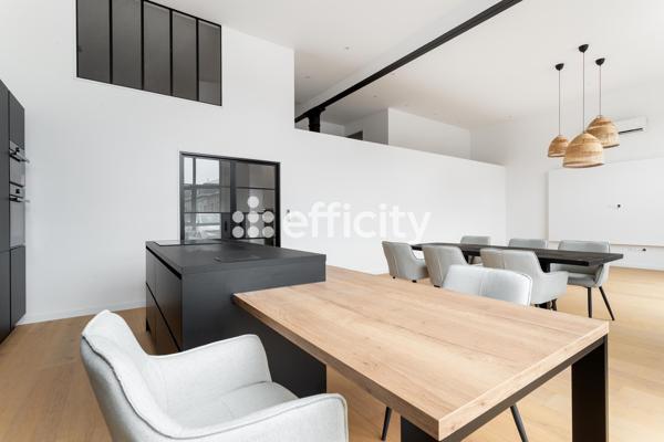 Loft 5 pièces - 140 m²