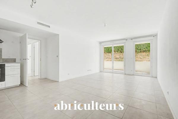 ROUSSET T3 récent 63 m² avec terrasse, box et DPE A