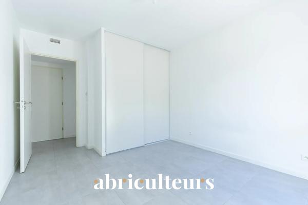 ROUSSET T3 récent 63 m² avec terrasse, box et DPE A