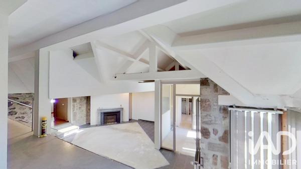 Maison à vendre 13 pièces 305 m² Saint-Martin-Valmeroux