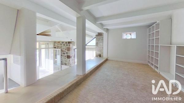 Maison à vendre 13 pièces 305 m² Saint-Martin-Valmeroux