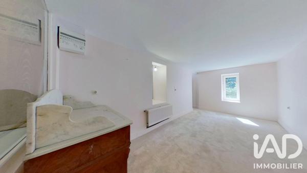 Maison à vendre 13 pièces 305 m² Saint-Martin-Valmeroux